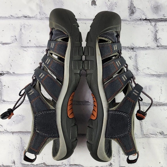 Sandals_&_Flip_Flops